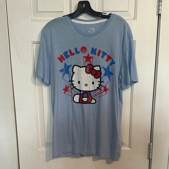 Hello Kitty tshirt size medium - Picture 1 of 3
